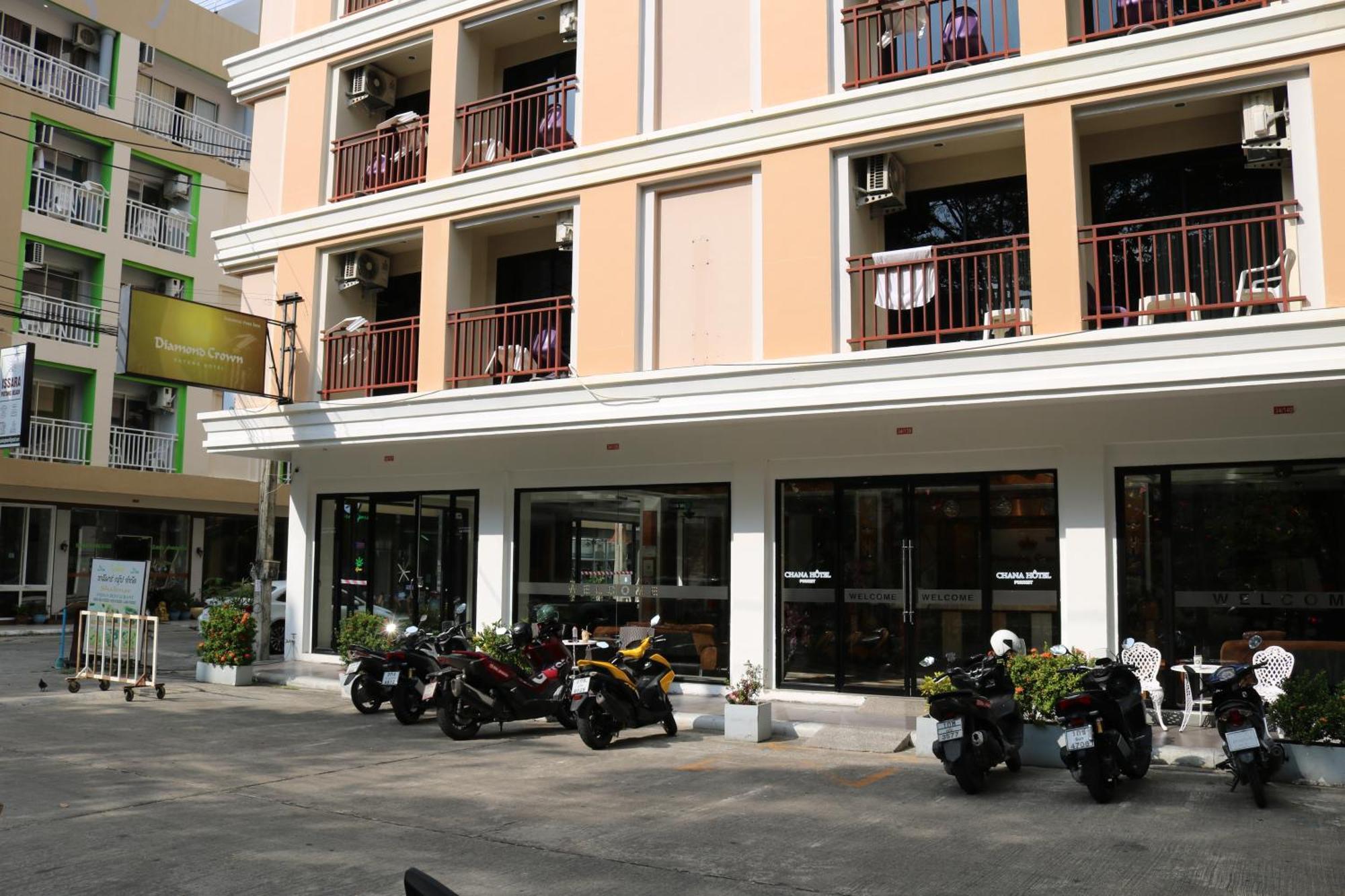 Diamond Crown Hotel Patong Екстериор снимка