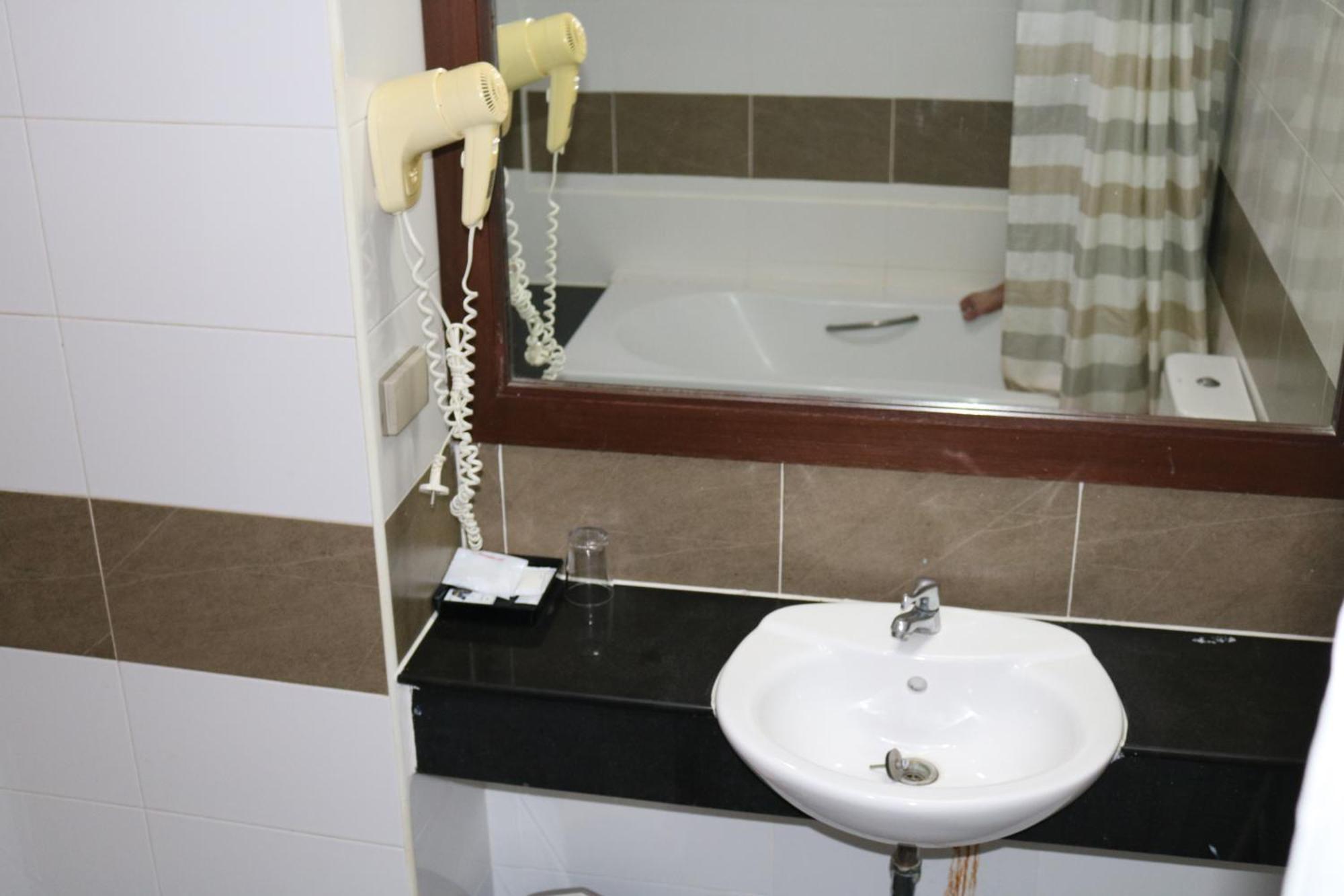 Diamond Crown Hotel Patong Екстериор снимка