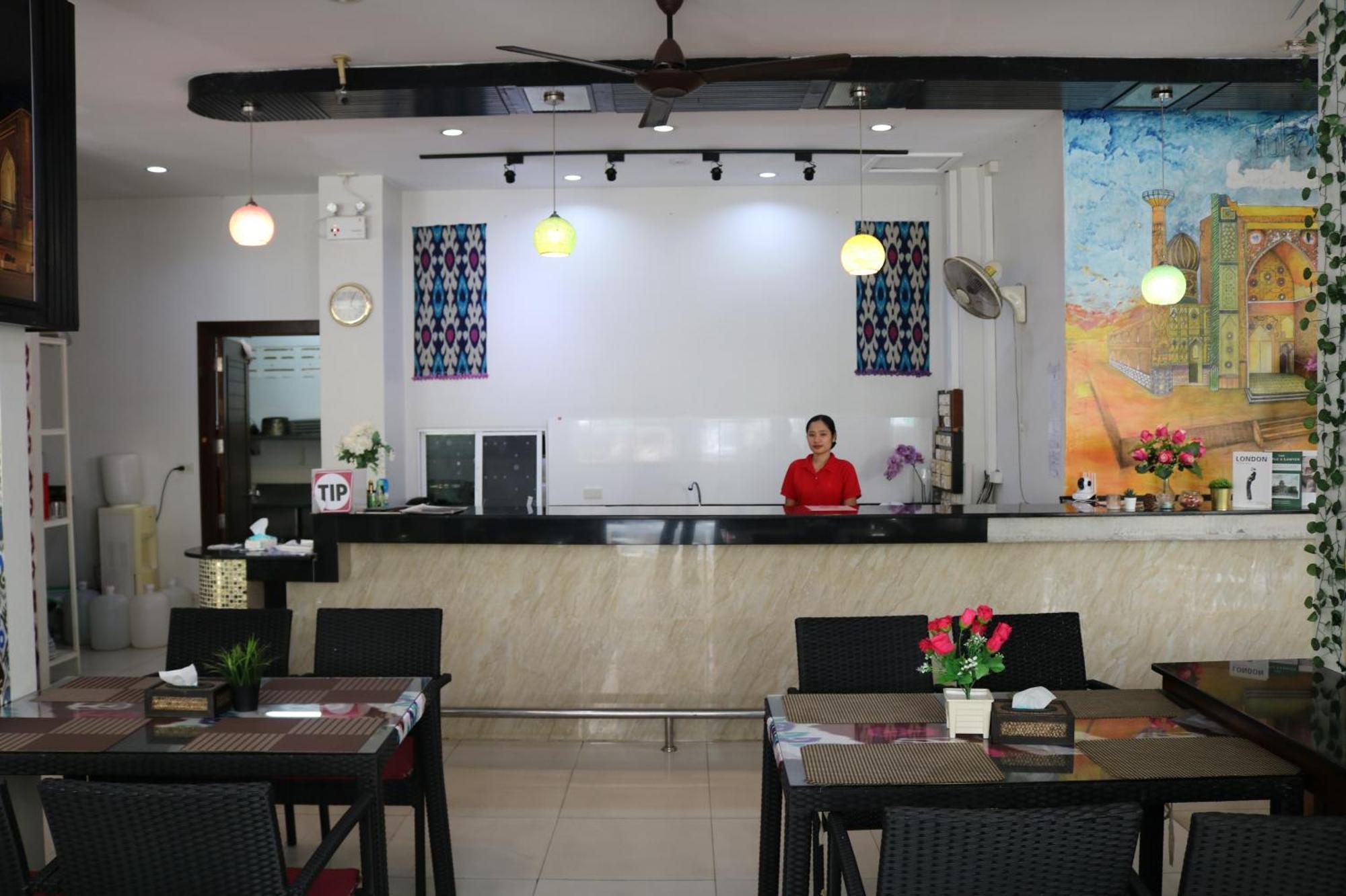 Diamond Crown Hotel Patong Екстериор снимка