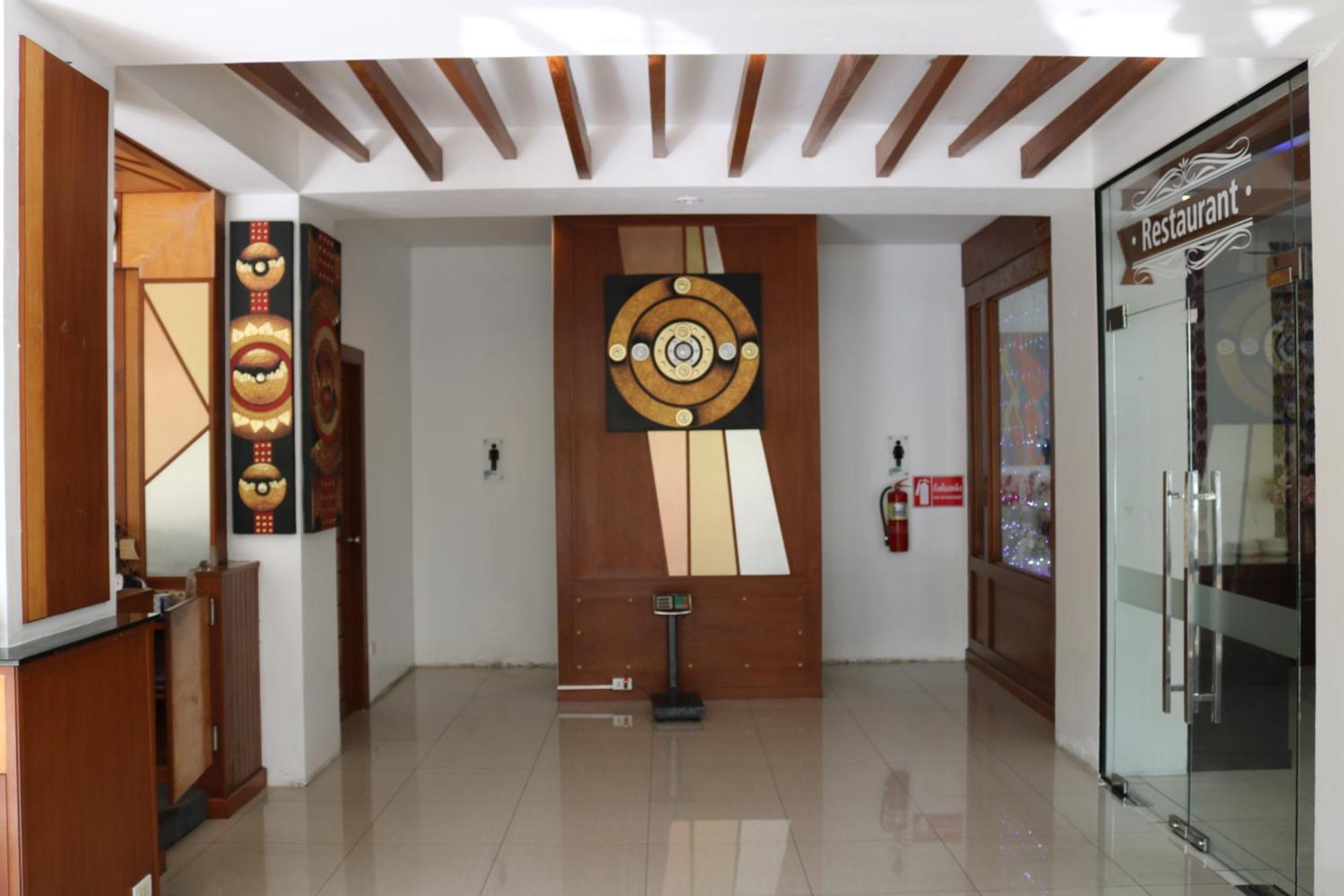 Diamond Crown Hotel Patong Екстериор снимка